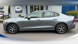 2020 Volvo S60 T5 Momentum
