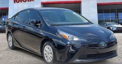 2022 Toyota Prius LE