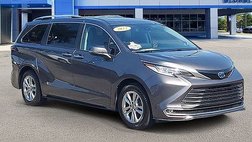 2022 Toyota Sienna Limited 7-Passenger