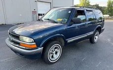 2000 Chevrolet Blazer Base