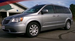 2016 Chrysler Town and Country Touring