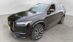 2018 Volvo XC90 T6 Momentum