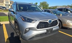 2023 Toyota Highlander Hybrid XLE