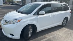 2017 Toyota Sienna LE