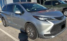 2023 Toyota Sienna LE 8-Passenger