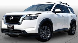 2022 Nissan Pathfinder SV