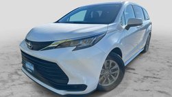 2023 Toyota Sienna LE 8-Passenger