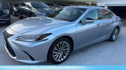 2022 Lexus ES 300h Luxury