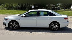 2021 Volkswagen Passat R-Line