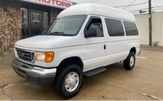 2006 Ford E-Series E-350 Super Chateau