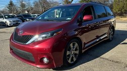 2015 Toyota Sienna SE 8-Passenger