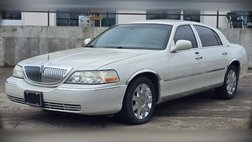 2005 Lincoln Town Car Signature Limited