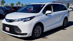 2023 Toyota Sienna LE 8-Passenger