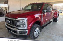 2025 Ford F-450 Super Duty Lariat