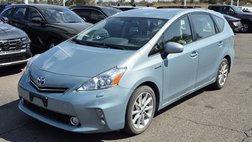 2014 Toyota Prius v Five