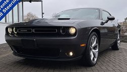 2016 Dodge Challenger SXT Plus