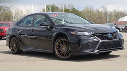 2023 Toyota Camry Hybrid SE