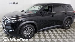 2024 Nissan Pathfinder S