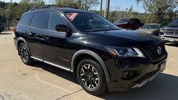 2020 Nissan Pathfinder SL
