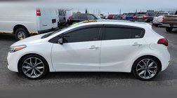 2017 Kia Forte5 SX