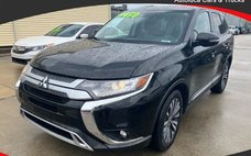 2020 Mitsubishi Outlander SE