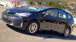 2015 Toyota Prius v Four