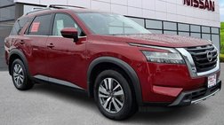 2023 Nissan Pathfinder SL