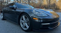 2017 Porsche Panamera 4
