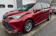 2021 Toyota Sienna XLE 7-Passenger