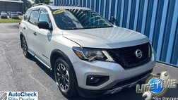 2020 Nissan Pathfinder SL