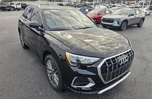 2022 Audi Q3 quattro Premium 40 TFSI