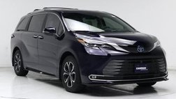 2025 Toyota Sienna Platinum 7-Passenger
