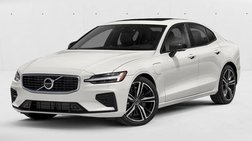 2022 Volvo S60 Recharge T8 R-Design