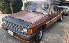 1987 Toyota Pickup Base