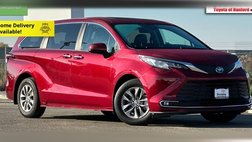 2022 Toyota Sienna XLE