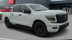 2023 Nissan Titan SV