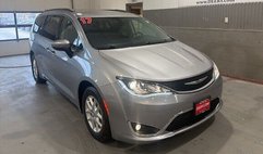 2017 Chrysler Pacifica Touring L FWD