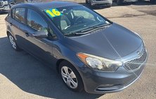2016 Kia Forte5 LX