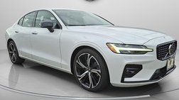 2024 Volvo S60 B5 Core Dark Theme