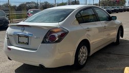 2010 Nissan Altima Base