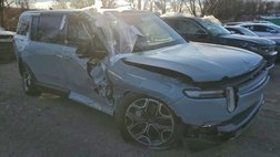 2025 Rivian R1S Adventure