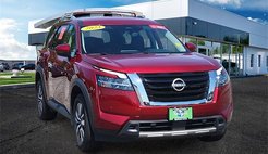 2023 Nissan Pathfinder SL