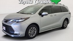 2023 Toyota Sienna XLE