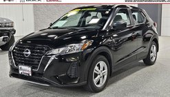 2023 Nissan Kicks S
