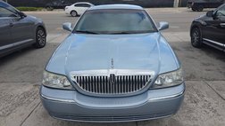 2011 Lincoln Town Car Signature Limited