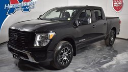 2022 Nissan Titan SV