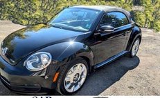 2013 Volkswagen Beetle w/Technology