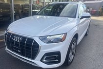 2023 Audi Q5 quattro Premium 40 TFSI