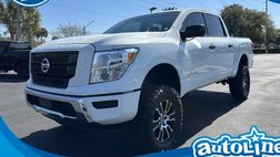 2022 Nissan Titan SV