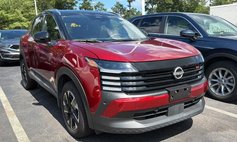 2025 Nissan Kicks SR